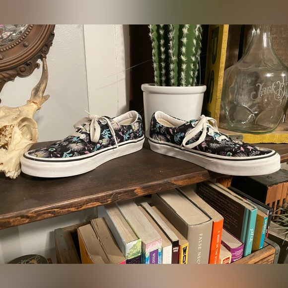 Vans Era Paradise low top floral sneakers. Good condition. Women’s Sz 6.5 - Picture 4 of 9